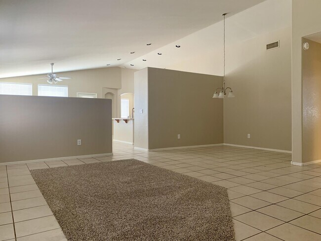 Building Photo - 21221 N 79th Dr