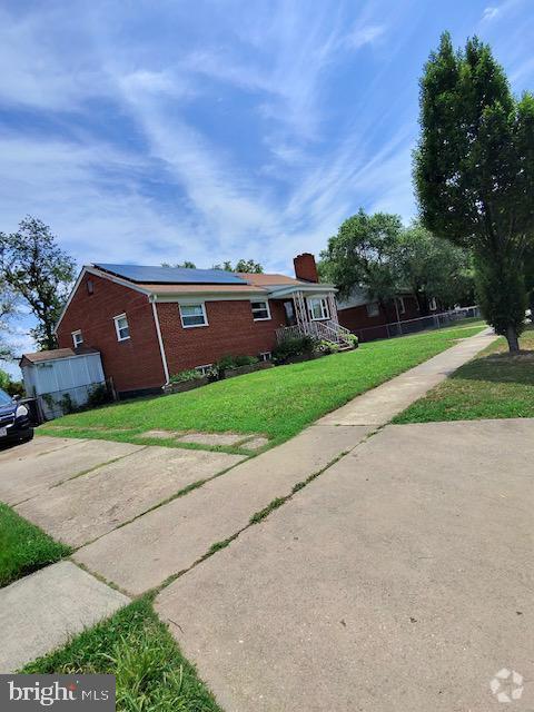 Building Photo - 5803 10th Pl