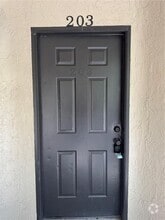Building Photo - 633 Buoy Ln