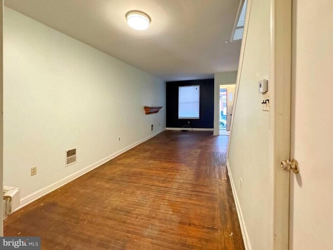 Foto del edificio - 2536 S Franklin St