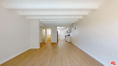 Building Photo - 8903 Harratt St