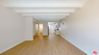 Building Photo - 8903 Harratt St