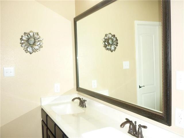 Foto del edificio - 2804 Silver Sage Dr