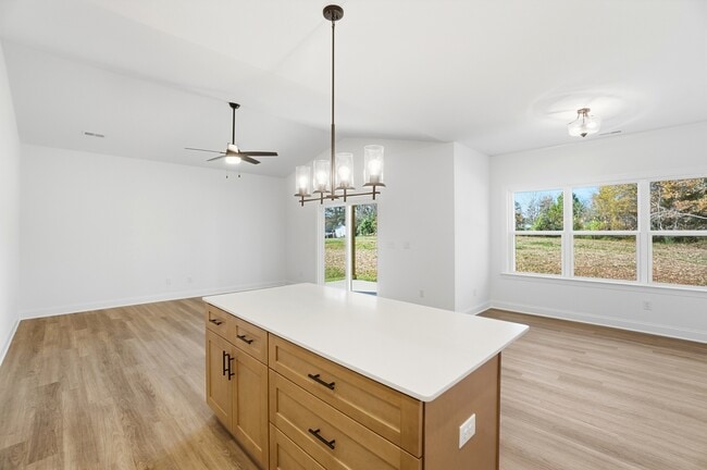 Foto del edificio - 201 Dale Dr