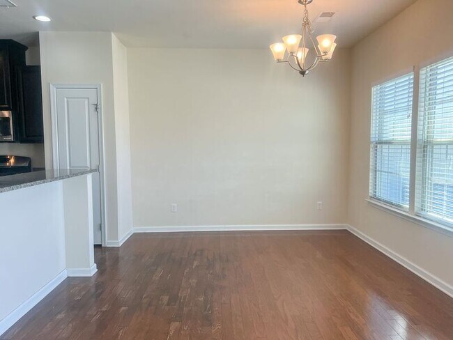 Building Photo - 126 Middleby Way