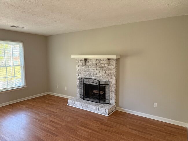 Photo - 177 Timber Creek Ln SW (Marietta, GA) House