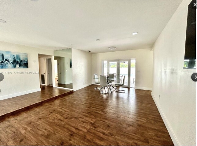 Foto del edificio - 15010 NE 7th Ave