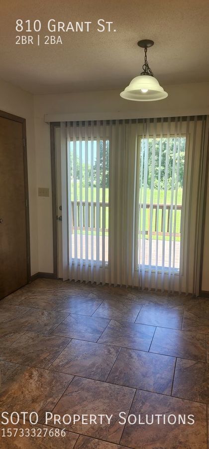 Foto del edificio - 2 BD/ 2 BA Duplex Stonebridge Subdivision ...