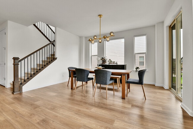 Foto del edificio - 6302 E 142nd Pl