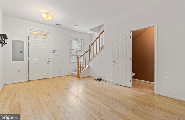 Building Photo - 1520 Tubman Rd SE