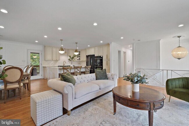 Foto del edificio - 9123 Cherrytree Dr