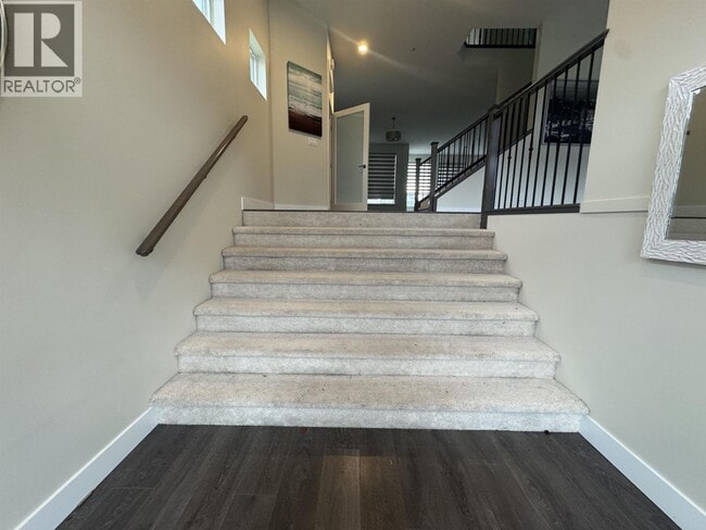 Photo du bâtiment - 23944-23104 104 Ave