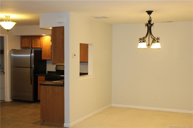 Building Photo - 38 Woodhill Rd