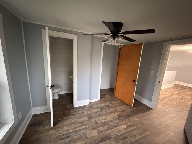 Building Photo - 5195 Georgetown Rd