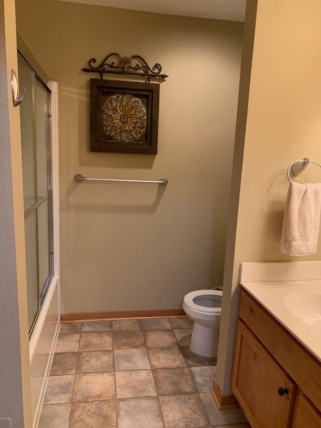 Building Photo - Short Term Winter Rental - 3 Bed / 5 Bath ...