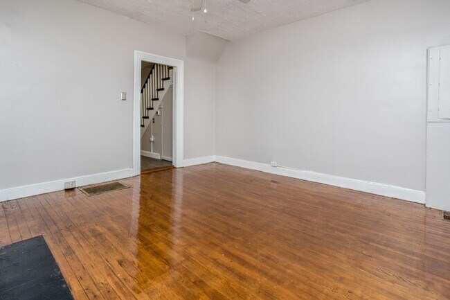 Building Photo - Updated Church Hill Home Move In Ready Aug...