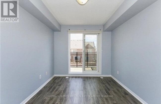 Photo du bâtiment - 4975-4975 Southampton Dr