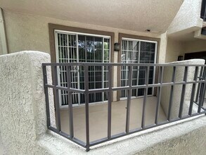 Building Photo - 24127 Del Monte Dr