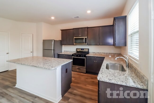 Foto del edificio - 805 Clark Dr