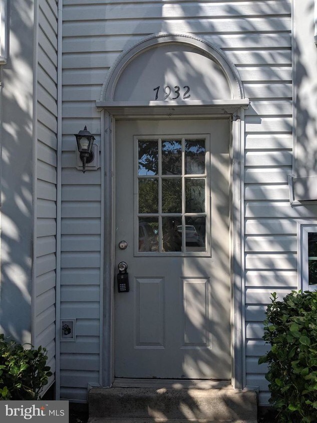 Foto principal - 7932 Brighton Way