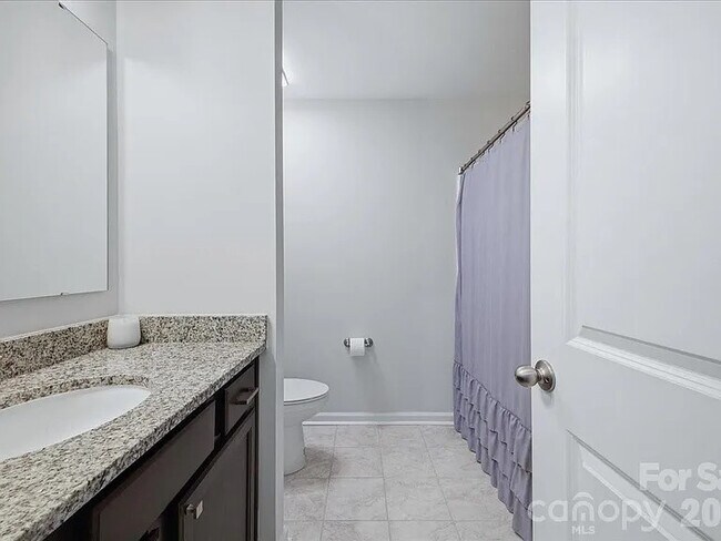 Foto del edificio - Single Family Home