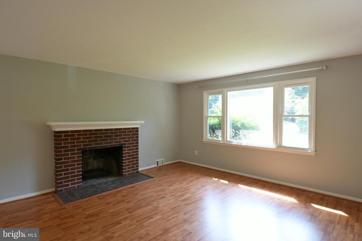 Primary Photo - 6008 Loretto St