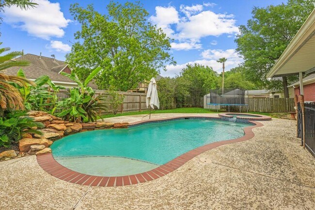 Building Photo - 4426 Park Bend Dr