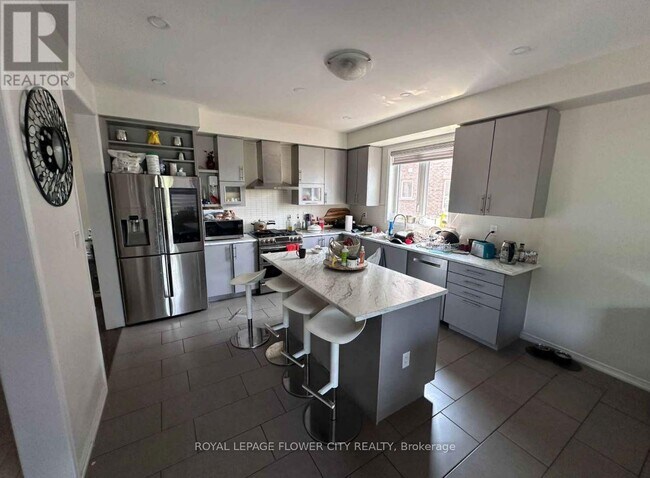 Building Photo - 14 Iguana Trail