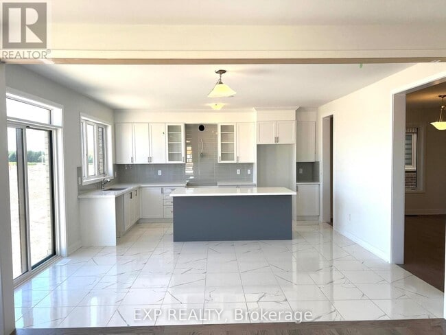 Building Photo - 309 O'Toole Cres