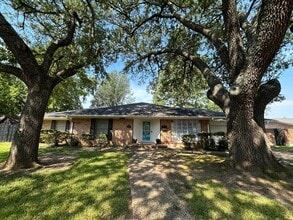 Building Photo - 2407 N Waverly Dr