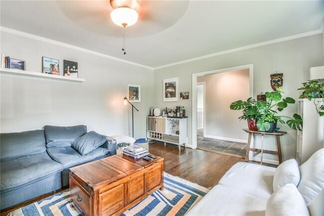 Foto del edificio - 1212 Poplar Grove Dr NE