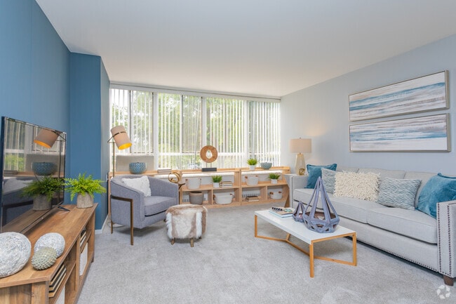 Photo - Lake Meadows Apartments
