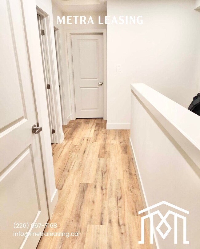 Photo du bâtiment - Three Bedroom Townhouse