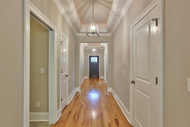 Building Photo - 5717 Village Ridge Way