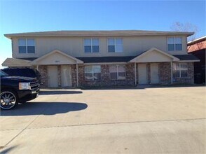 Building Photo - 3807 Ys Pak Ct