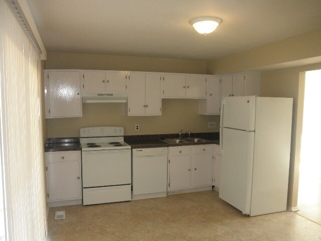 Building Photo - 1386 Harford Square Dr