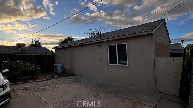 Foto del edificio - 7922 Lindley Ave