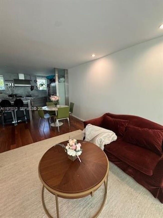 Photo - 1601 West Ave Apartment