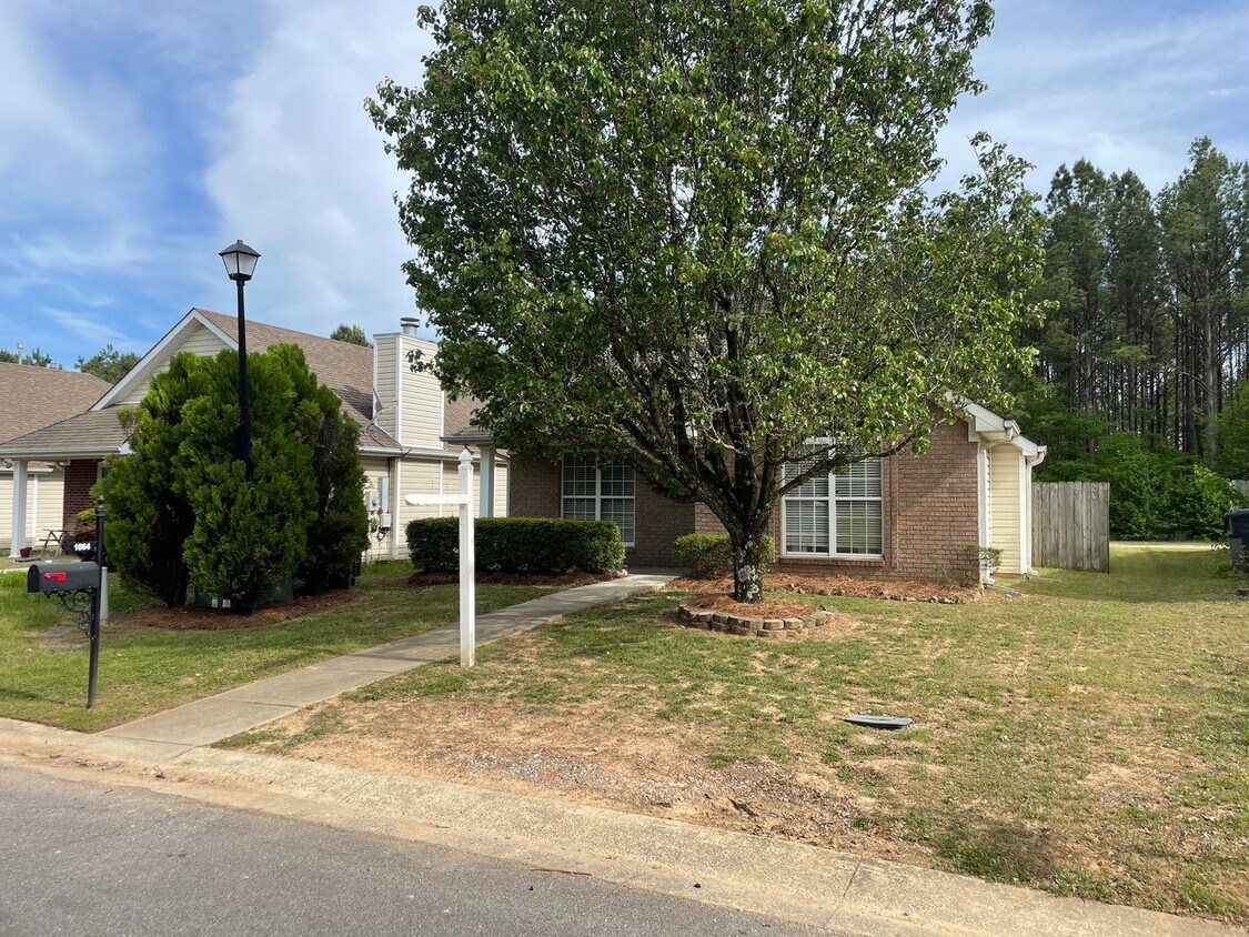 1064 Village Trail, Calera, AL 35040 House Rental in Calera, AL