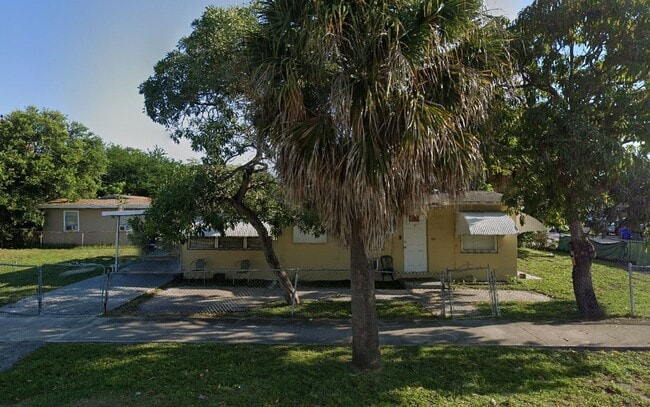 Photo - Nice 2-1 house by Walmart