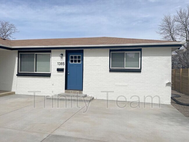 Building Photo - 1385 Xanadu St