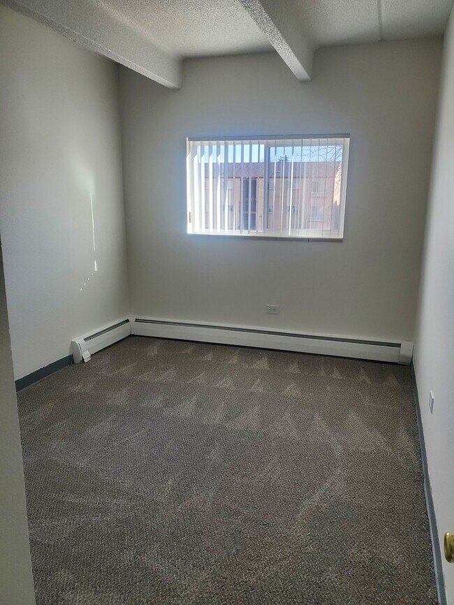 Foto del edificio - Terra Village Apartments 04-204