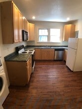 Building Photo - 1021 12th St Building Photo - 1021 12th St