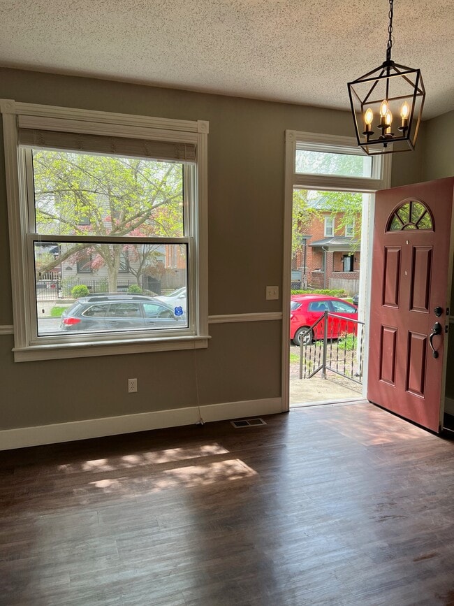 large living room window - 454 Forest St