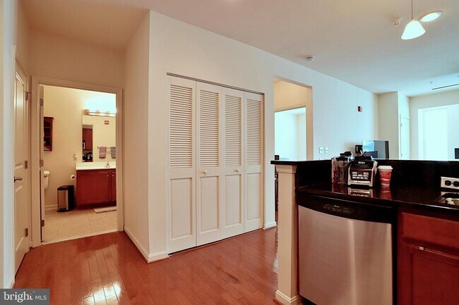 Foto del edificio - 2655 Prosperity Ave