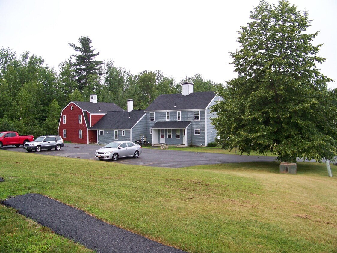 Primary Photo - 25 Village Dr