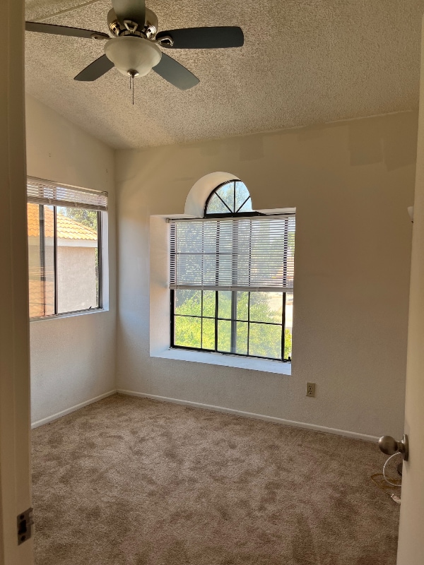 Building Photo - 39760 Rustic Glen Dr