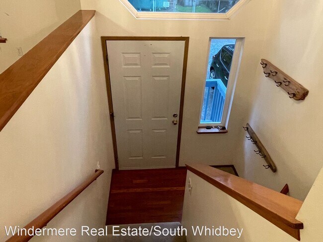 Building Photo - 3 br, 2 bath House - 7909 Guemes Ave