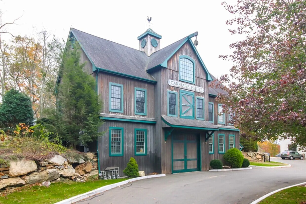 2614 Boston Post Rd Unit Carriage House Suite 3816, Guilford, CT 06437