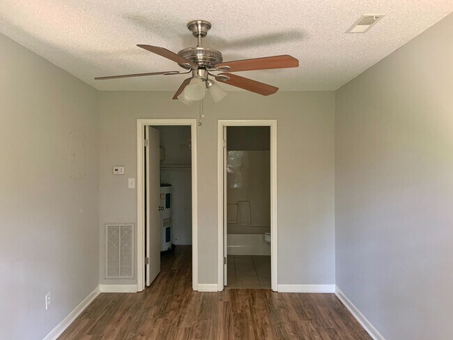 Foto del edificio - 2302 13th St